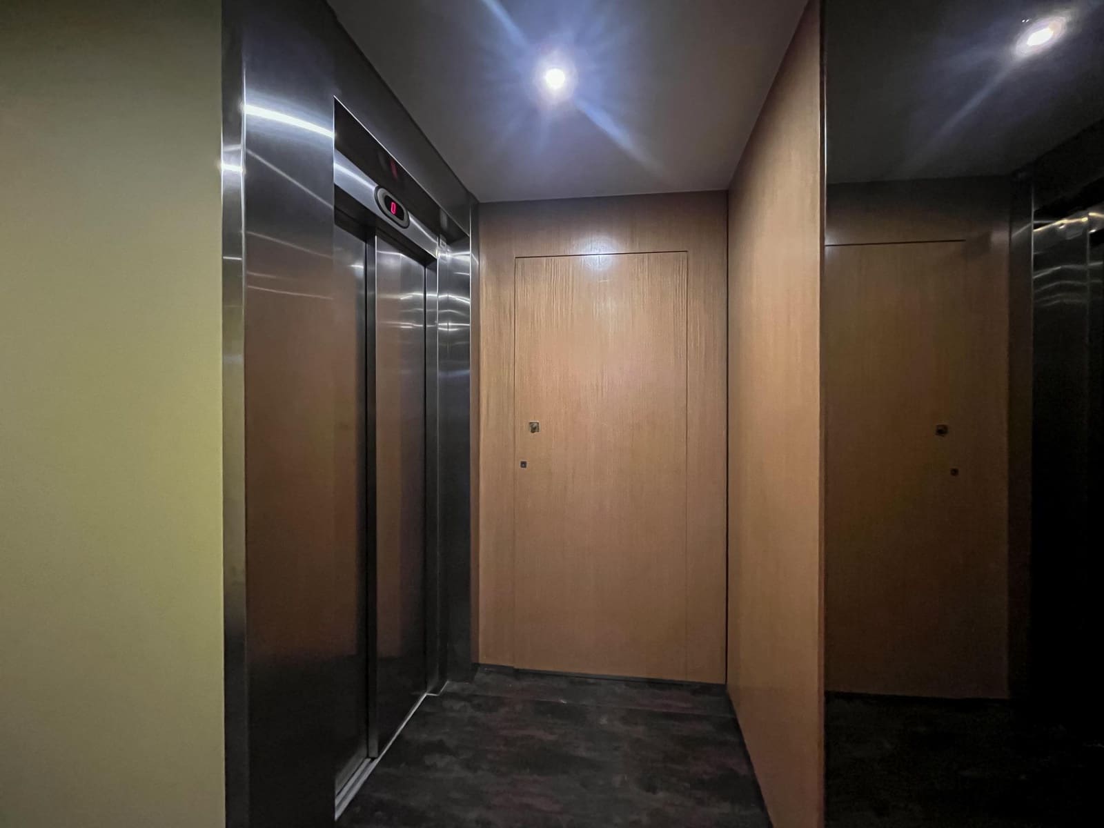 2 bedroom Flat for sale in A Coruna city - € 510,000 (Ref: 9375211)