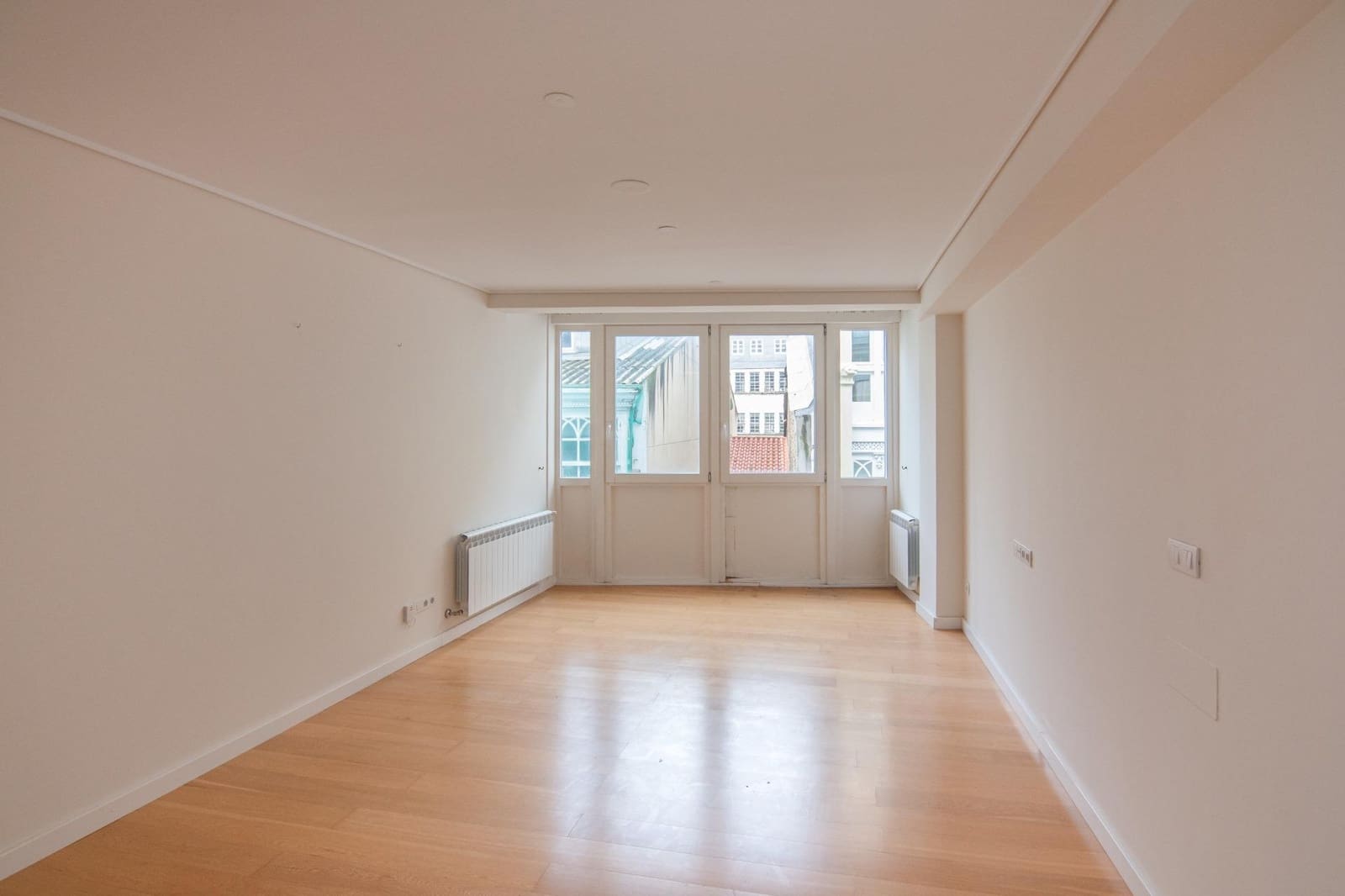 2 bedroom Flat for sale in A Coruna city - € 510,000 (Ref: 9375211)