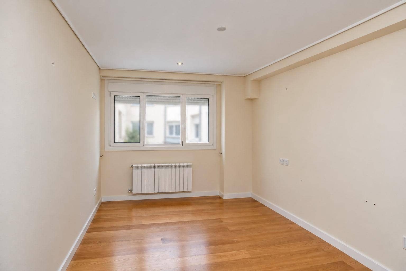 2 soveværelse Lejlighed til salg i A Coruna by - € 495.000 (Ref: 9375211)