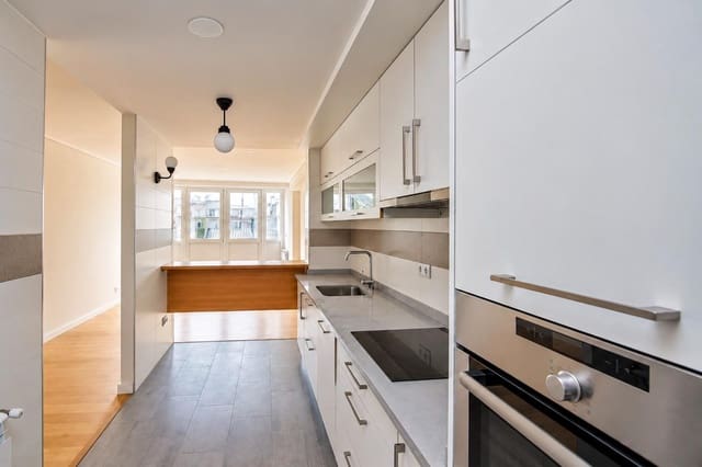 2 slaapkamer Flat te koop in A Coruña stad - € 495.000 (Ref: 9375211)
