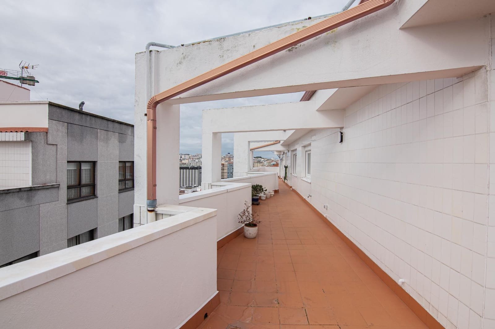 2 bedroom Penthouse for sale in A Coruna city - € 485,000 (Ref: 9413963)