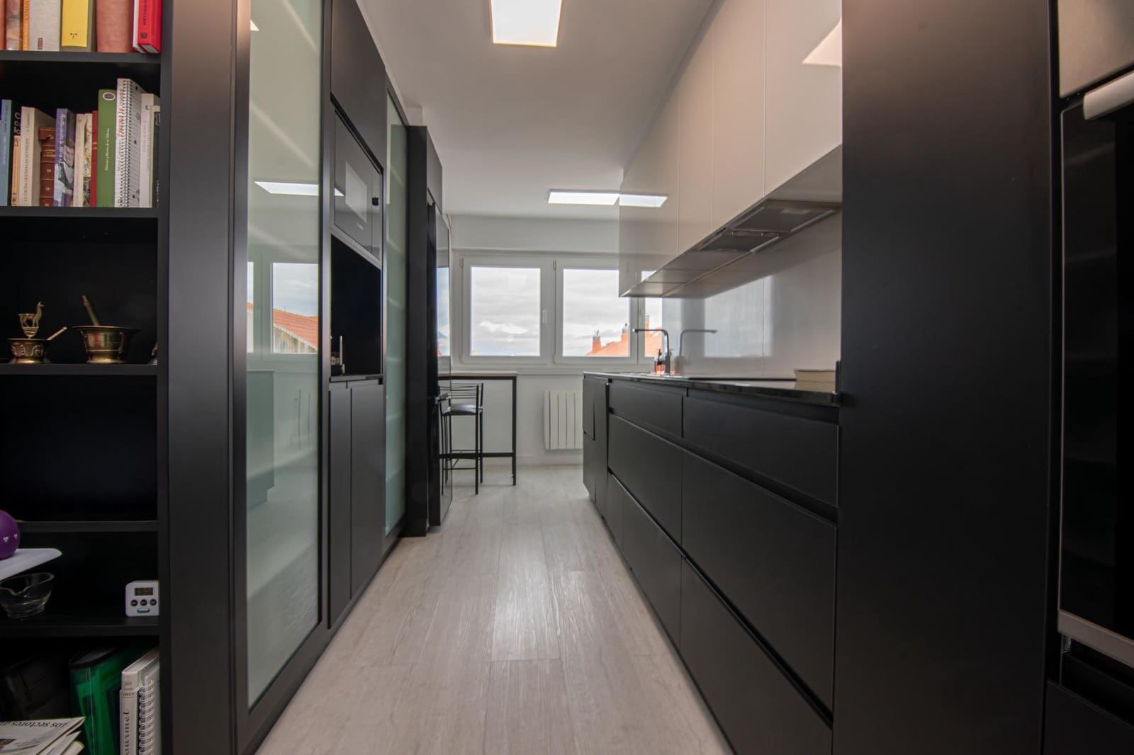 2 bedroom Penthouse for sale in A Coruna city - € 485,000 (Ref: 9413963)