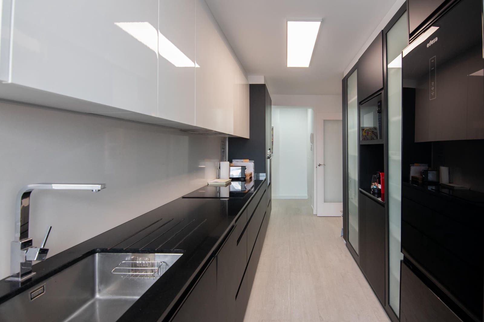 2 bedroom Penthouse for sale in A Coruna city - € 485,000 (Ref: 9413963)