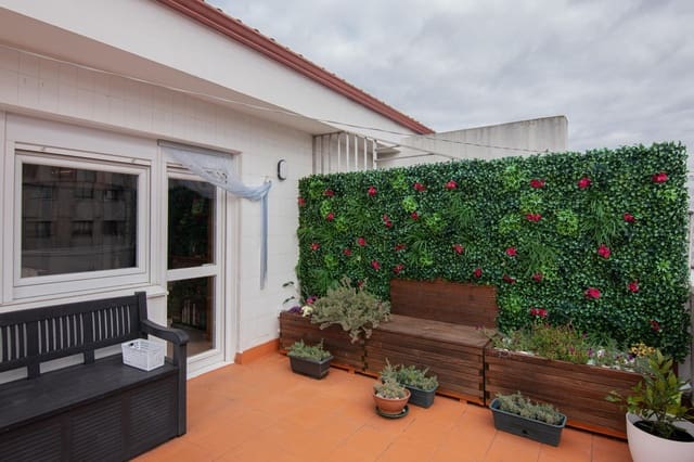 2 bedroom Penthouse for sale in A Coruña city - € 485,000 (Ref: 9413963)