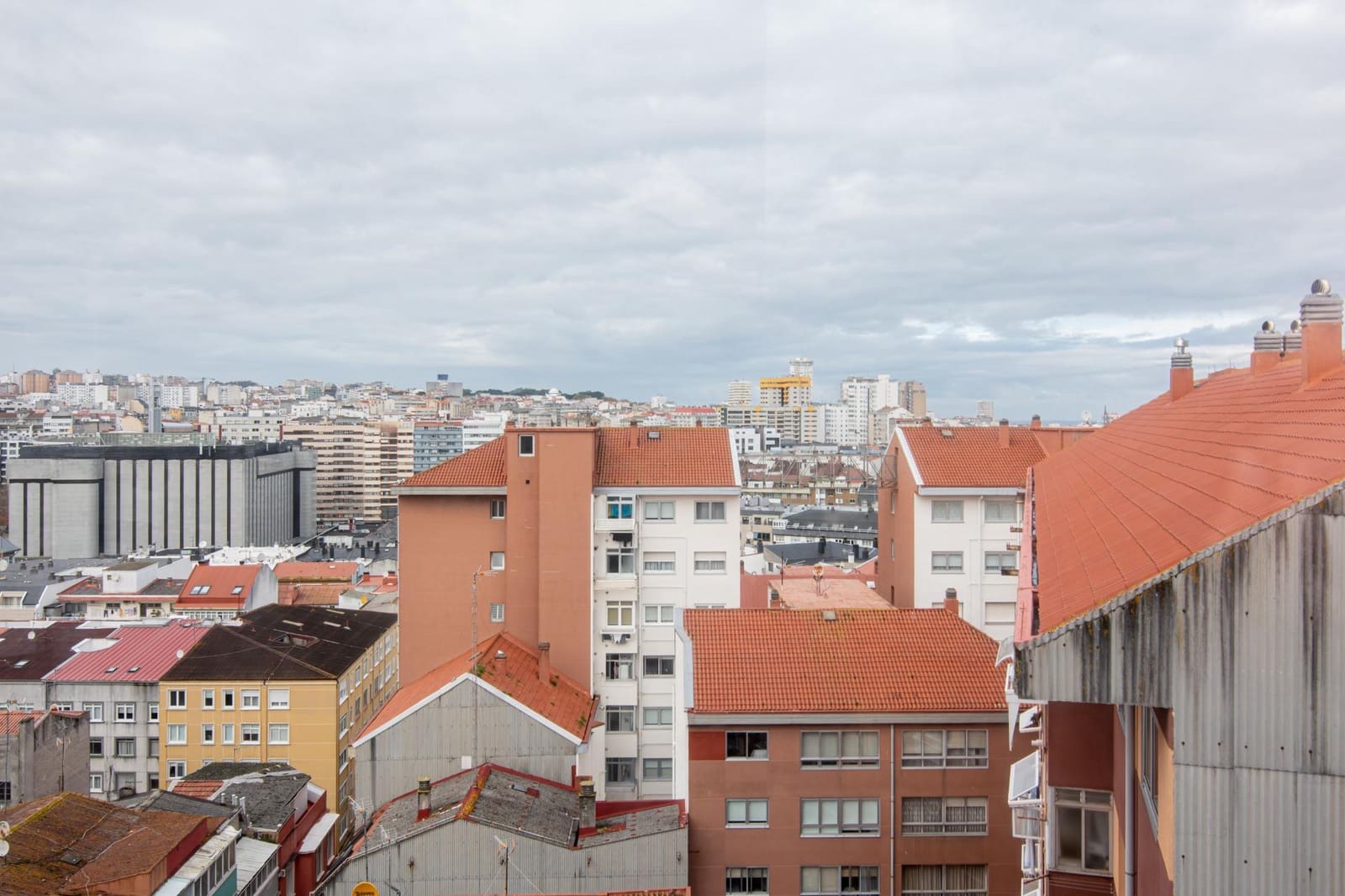 2 bedroom Penthouse for sale in A Coruna city - € 485,000 (Ref: 9413963)