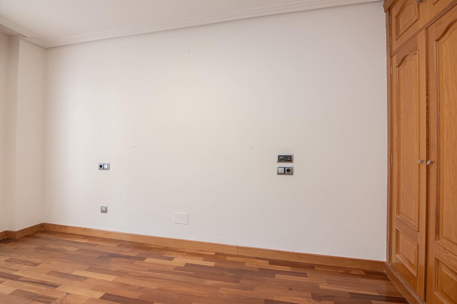 3 slaapkamer Flat te koop in A Coruna stad met garage - € 475.000 (Ref: 9419579)
