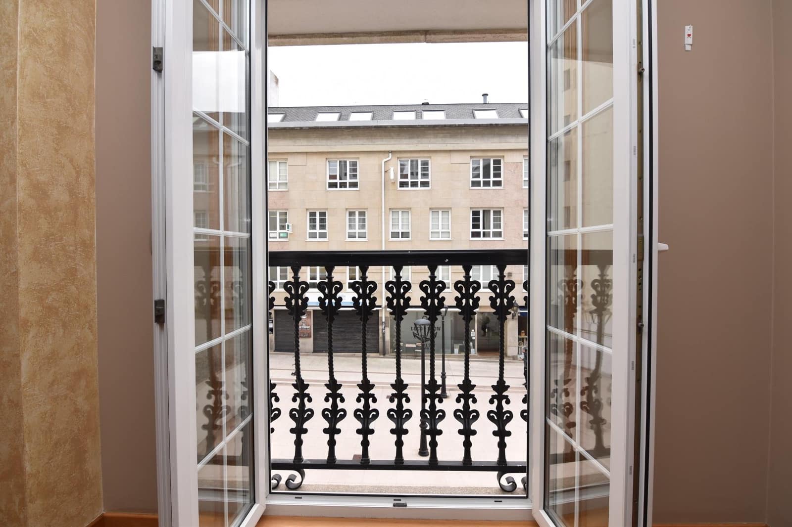 3 slaapkamer Flat te koop in A Coruna stad met garage - € 475.000 (Ref: 9419579)