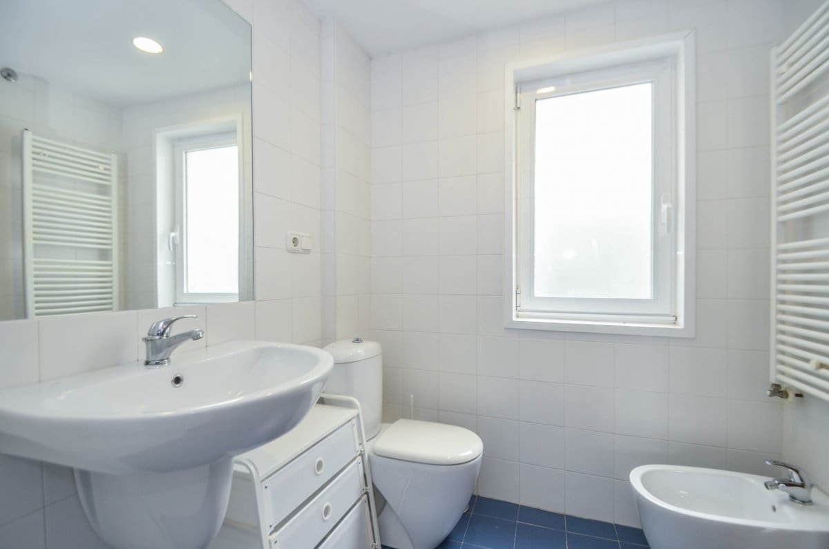 1 bedroom Penthouse for rent in A Coruna city - € 775 (Ref: 9452272)