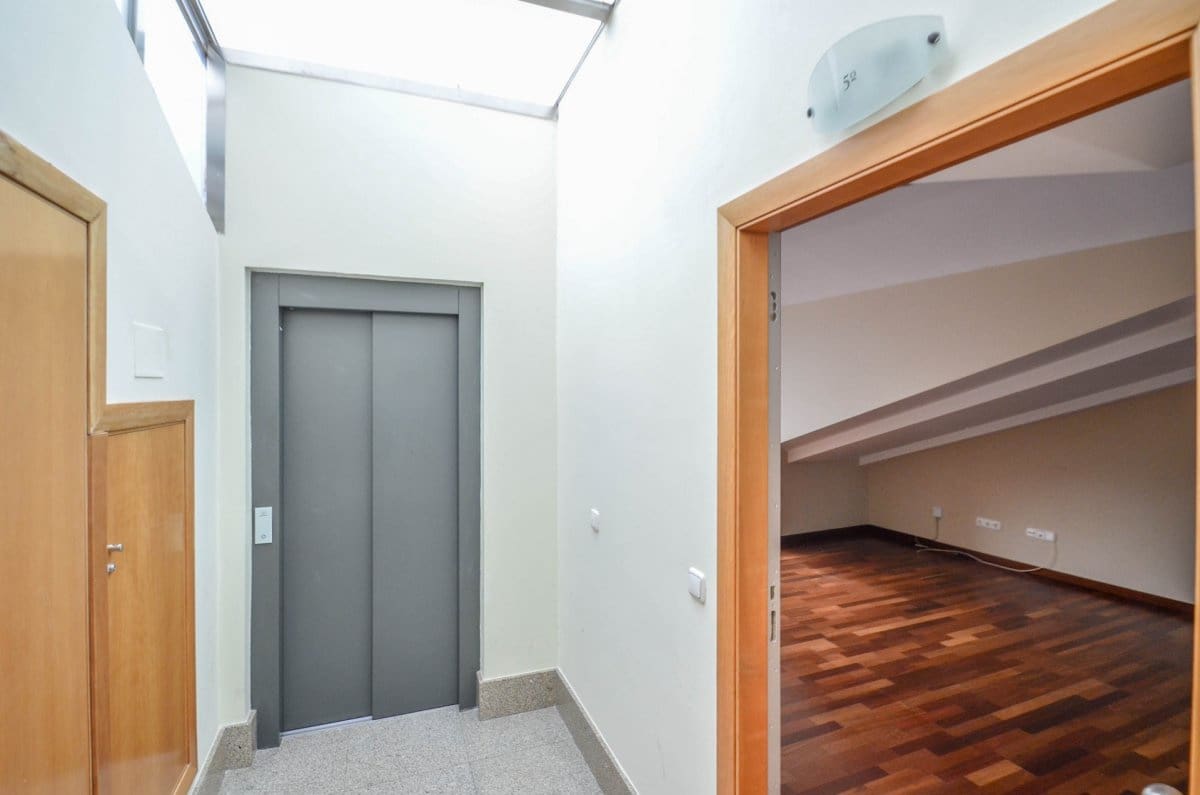 1 bedroom Penthouse for rent in A Coruna city - € 775 (Ref: 9452272)