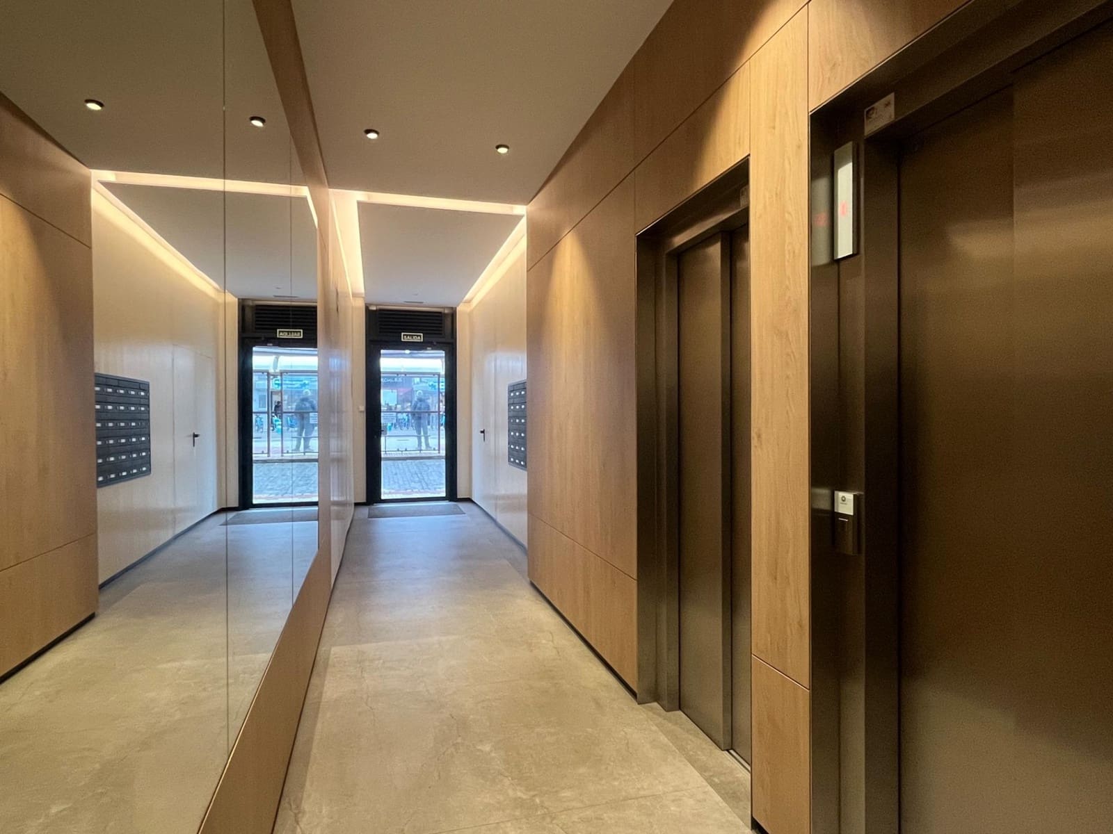 2 sovrum Lägenhet till salu i A Coruna stad - 415 000 € (Ref: 9456473)