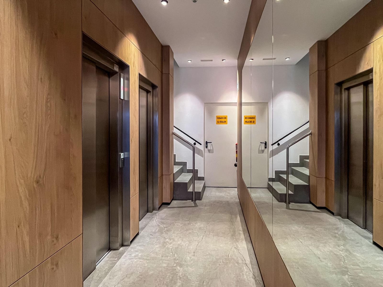 2 sovrum Lägenhet till salu i A Coruna stad - 415 000 € (Ref: 9456473)