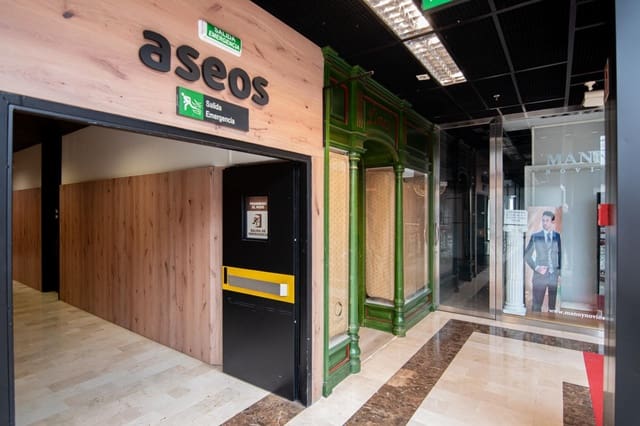 Commercial for sale in A Coruña city - € 50,000 (Ref: 9468570)