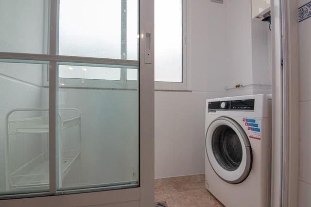 Piso de 2 habitaciones en Culleredo en alquiler con garaje - 800 € (Ref: 9470567)