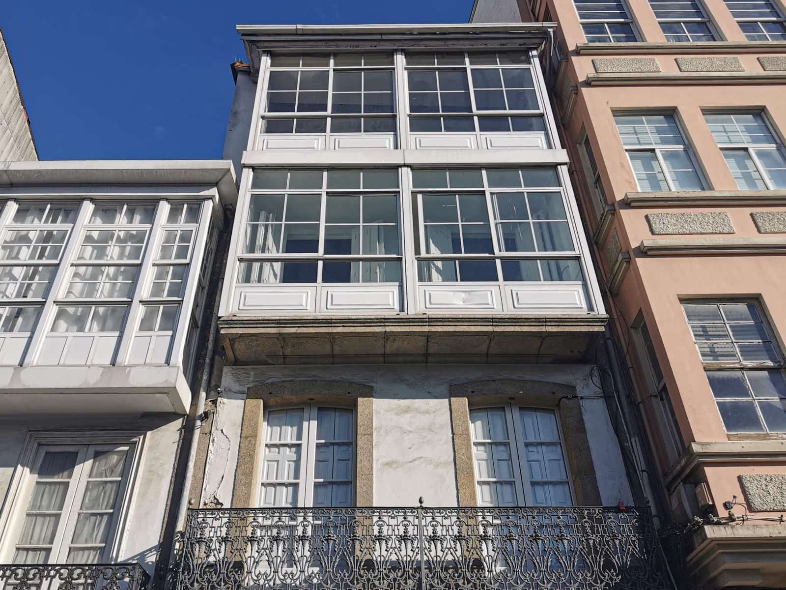 2 bedroom Flat for sale in A Coruna city - € 225,000 (Ref: 9485320)