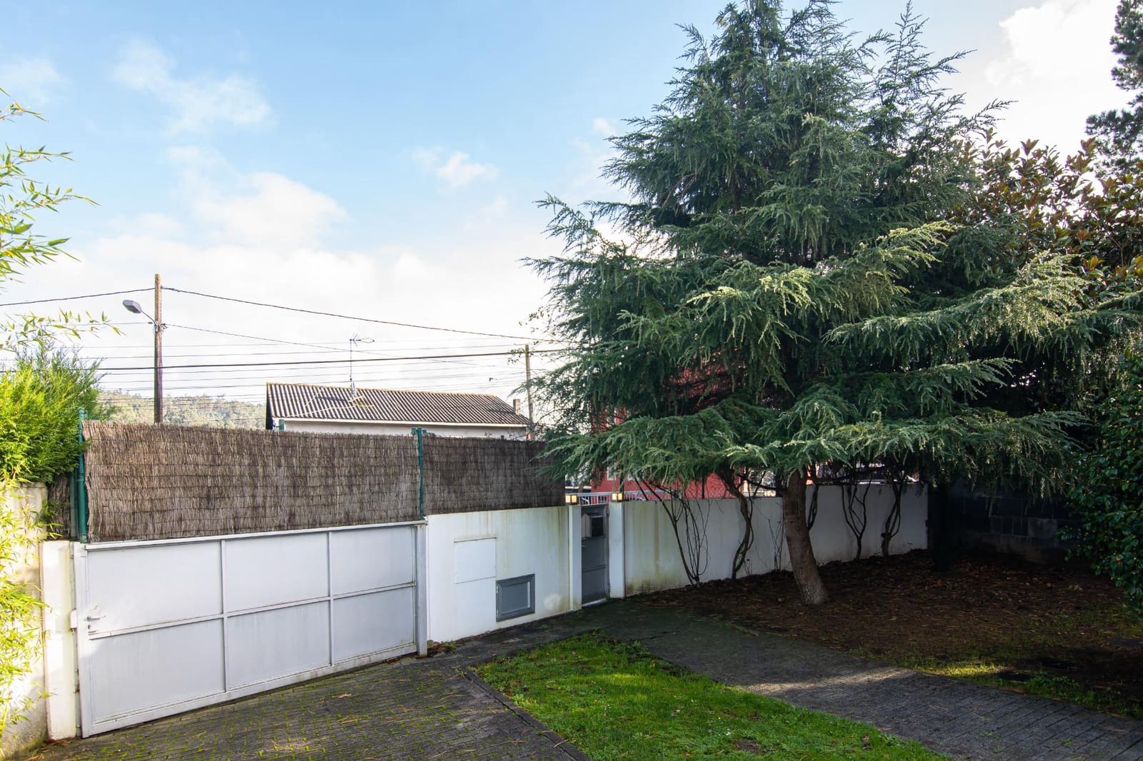 2 slaapkamer Villa te koop in Culleredo met zwembad garage - € 590.000 (Ref: 9488400)