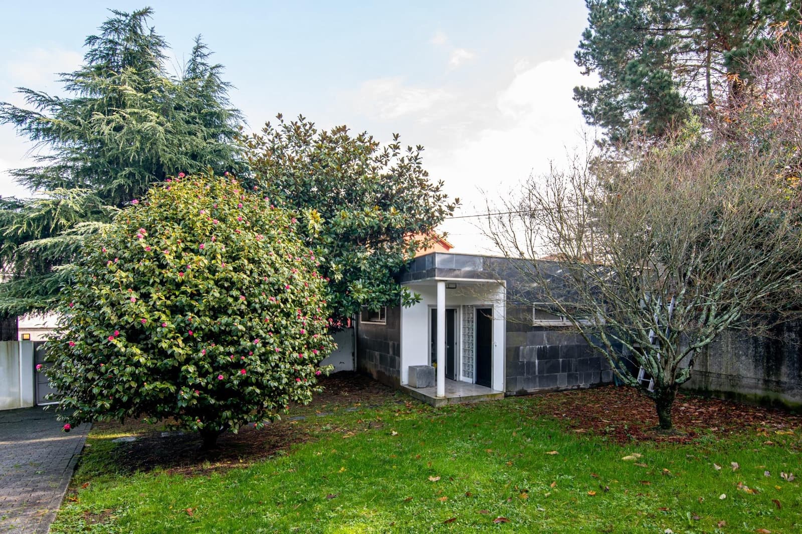 2 slaapkamer Villa te koop in Culleredo met zwembad garage - € 590.000 (Ref: 9488400)