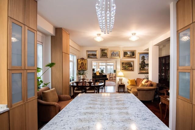 1 sypialnia Mieszkanie na sprzedaż w Miasto A Coruña - 495 000 € (Ref: 9491605)