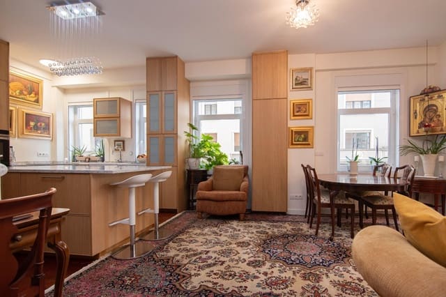 1 sypialnia Mieszkanie na sprzedaż w Miasto A Coruña - 495 000 € (Ref: 9491605)