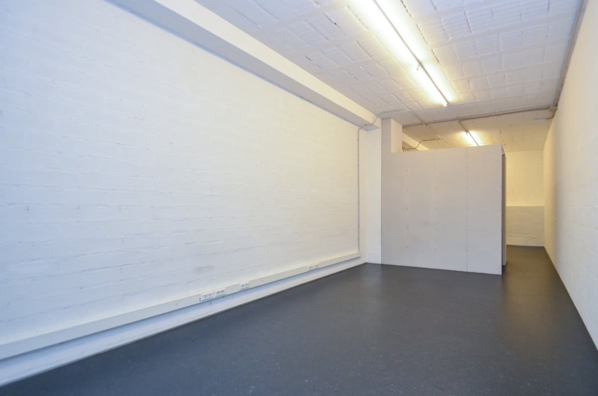 Kommersiell att hyra i A Coruna stad - 325 € (Ref: 9513548)