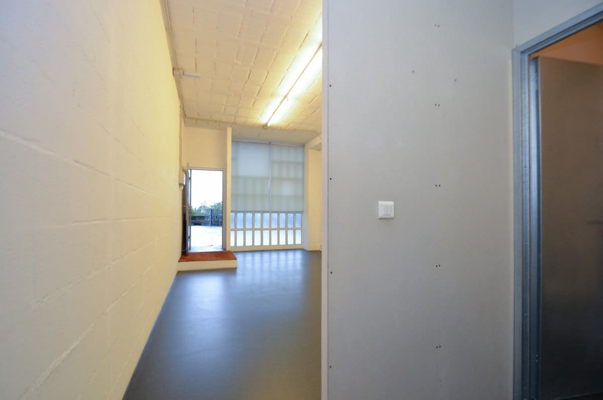 Kommersiell att hyra i A Coruna stad - 325 € (Ref: 9513548)