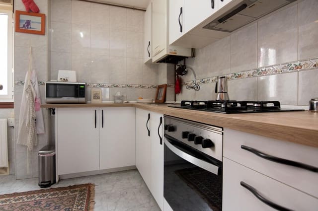 3 slaapkamer Penthouse te koop in A Coruña stad - € 250.000 (Ref: 9524472)