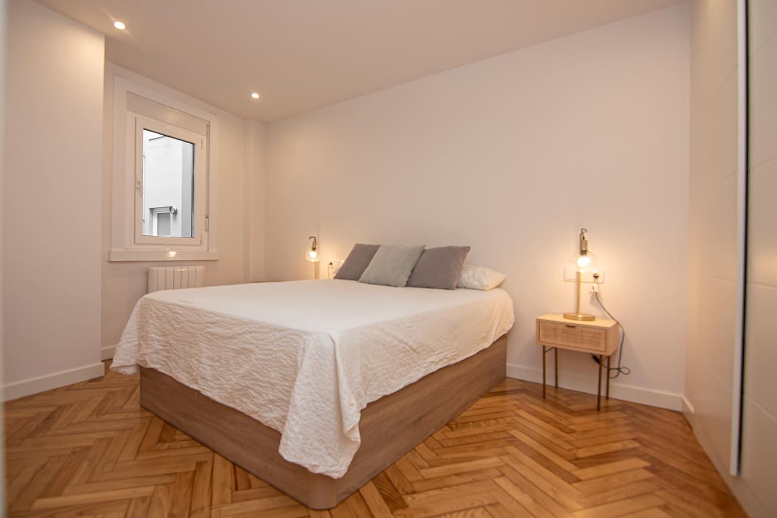 2 sovrum Lägenhet att hyra i A Coruna stad - 1 100 € (Ref: 9530821)