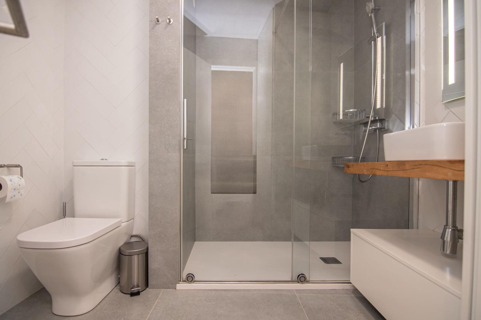 2 sovrum Lägenhet att hyra i A Coruna stad - 1 100 € (Ref: 9530821)