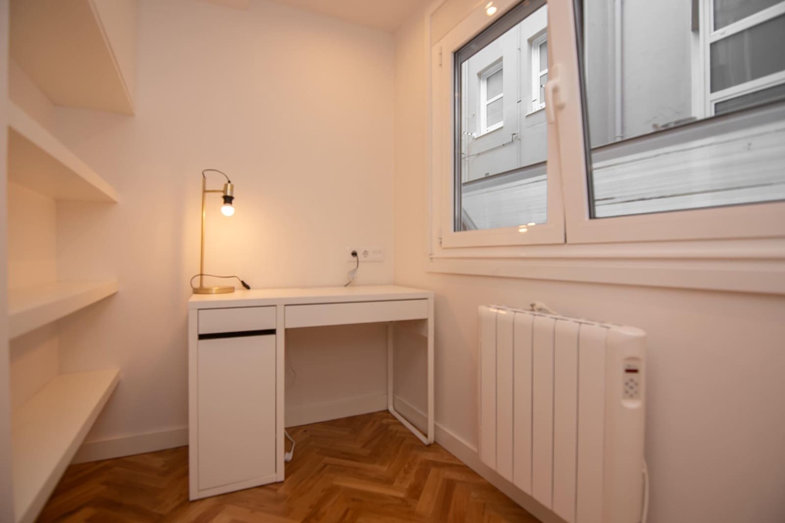 2 sovrum Lägenhet att hyra i A Coruna stad - 1 100 € (Ref: 9530821)