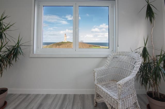 3 soveværelse Lejlighed til salg i A Coruña by - € 340.000 (Ref: 9536080)