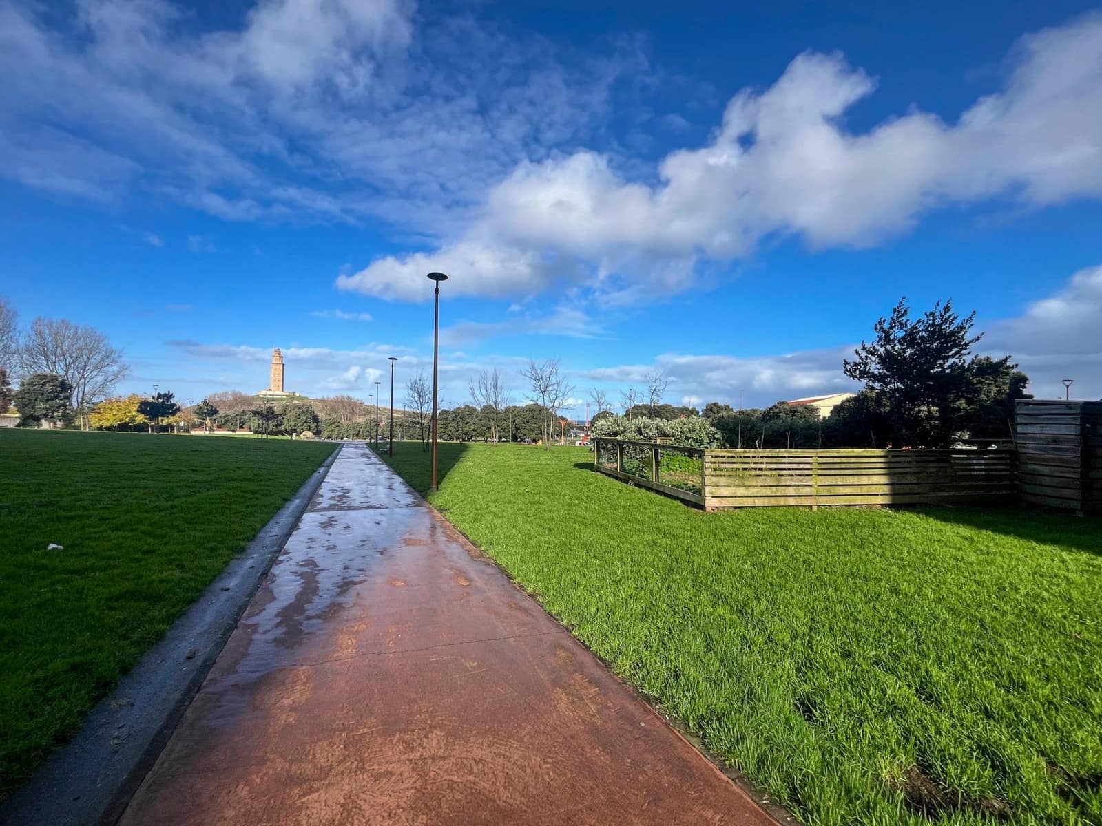 3 bedroom Flat for sale in A Coruna city - € 340,000 (Ref: 9536080)