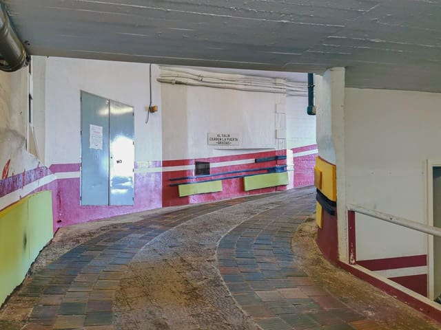 Garage à louer à La Corogne ville - 170 € (Ref: 9562040)