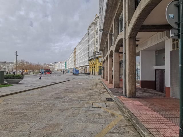 Garage à louer à La Corogne ville - 170 € (Ref: 9562040)