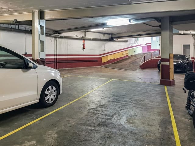 Garage à louer à La Corogne ville - 170 € (Ref: 9562040)