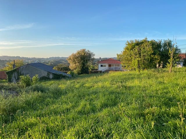 Działka budowlana na sprzedaż w Cambre - 77 000 € (Ref: 9565393)