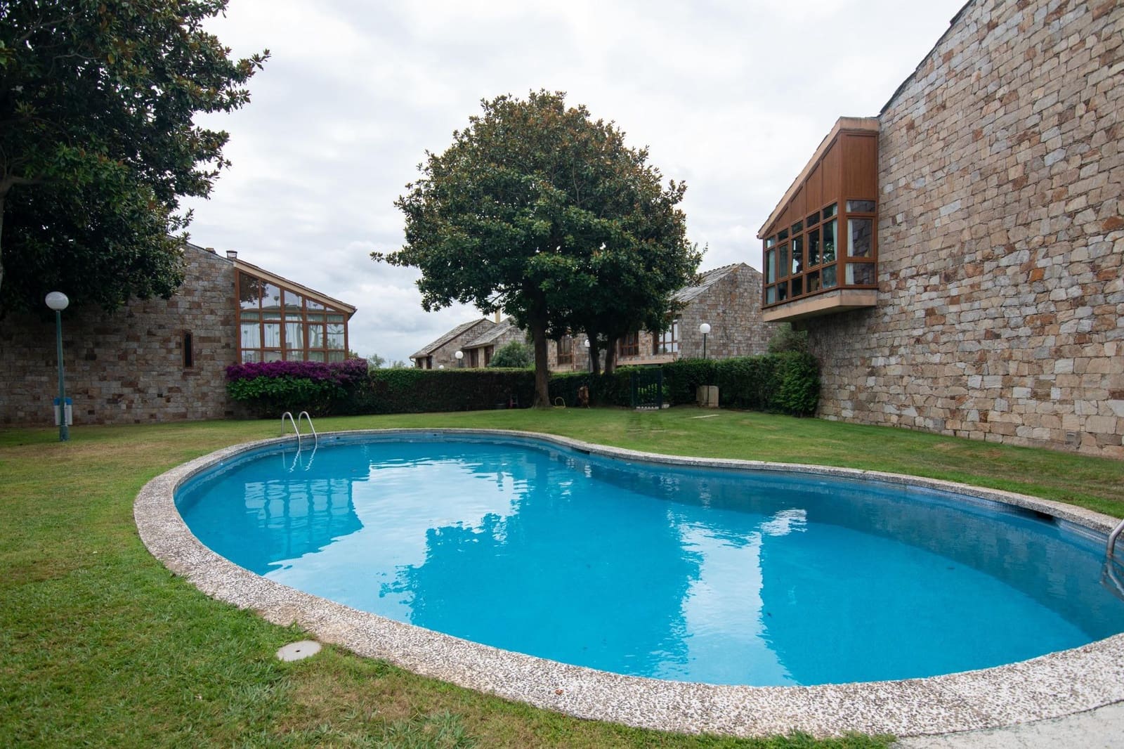 5 bedroom Terraced Villa for rent in Culleredo with pool - € 1,650 (Ref: 9568970)