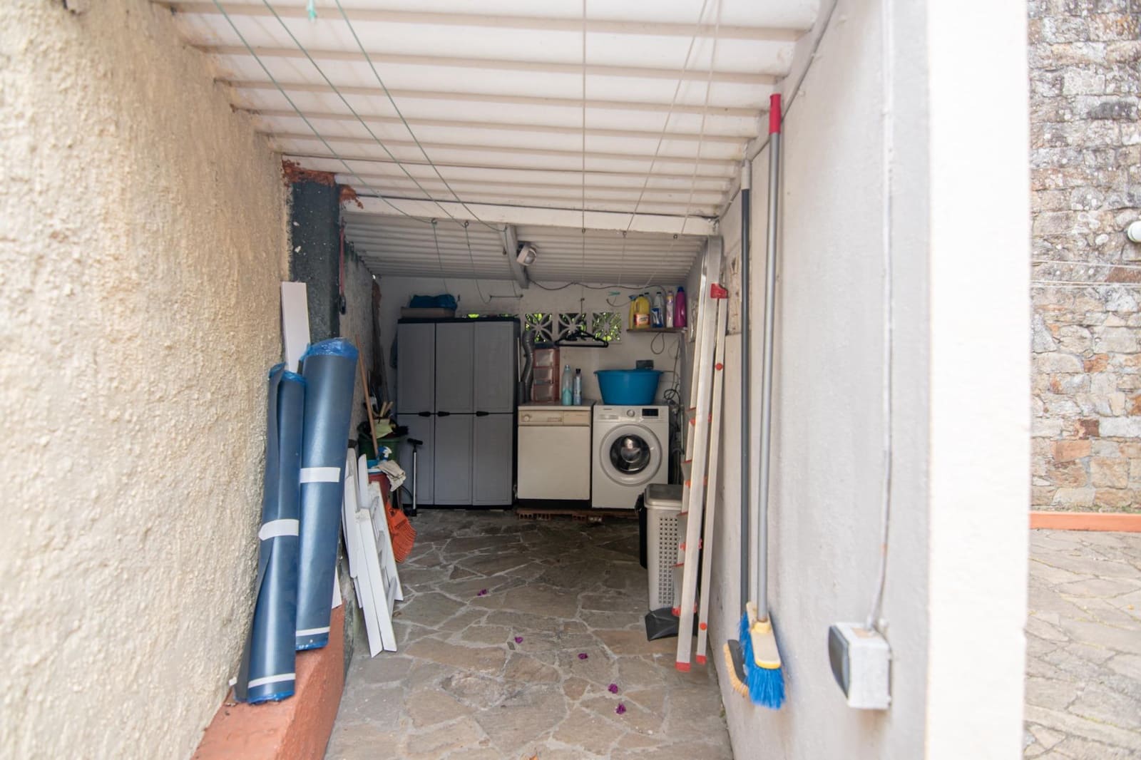 5 bedroom Terraced Villa for rent in Culleredo with pool - € 1,650 (Ref: 9568970)