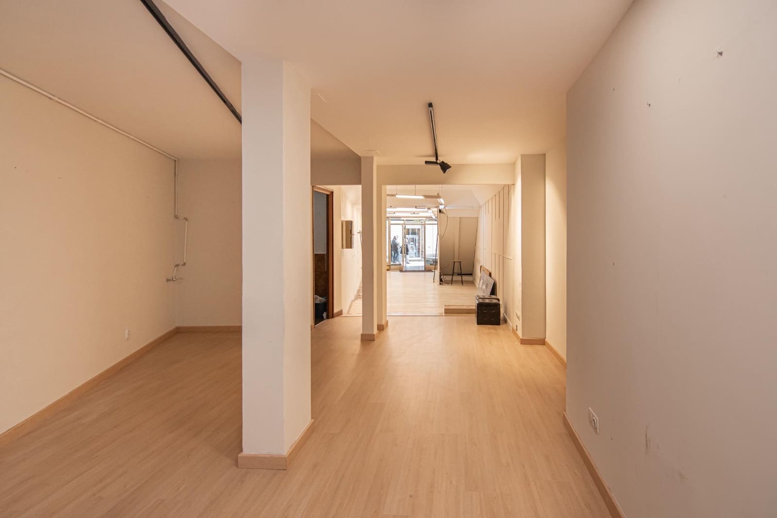 Kaupallinen vuokrattavana paikassa A Coruna kaupunki - 2 500 € (Ref: 9571364)