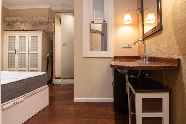 1 bedroom Apartment for sale in A Coruña city - € 224,000 (Ref: 9619471)