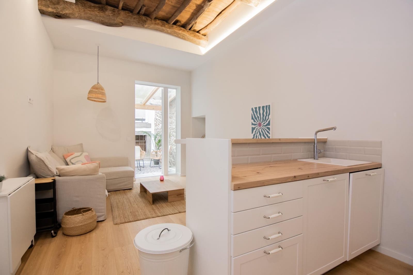 1 soveværelse Lejlighed til leje i A Coruna by - € 900 (Ref: 9659564)