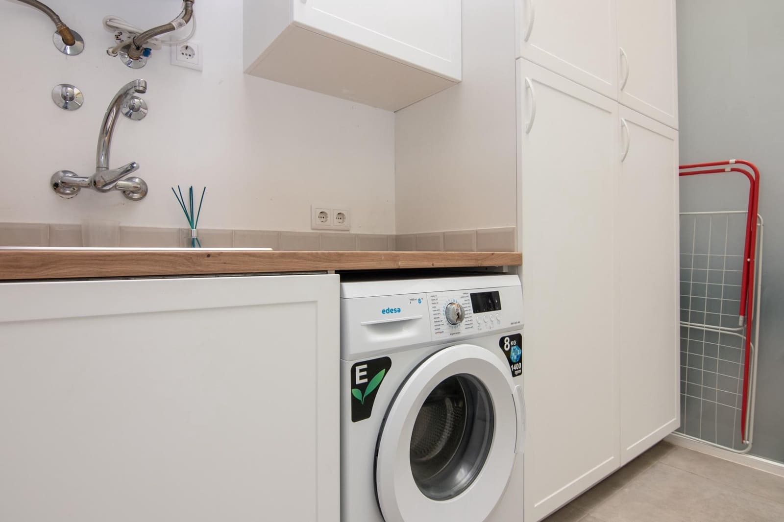 1 soveværelse Lejlighed til leje i A Coruna by - € 900 (Ref: 9659564)