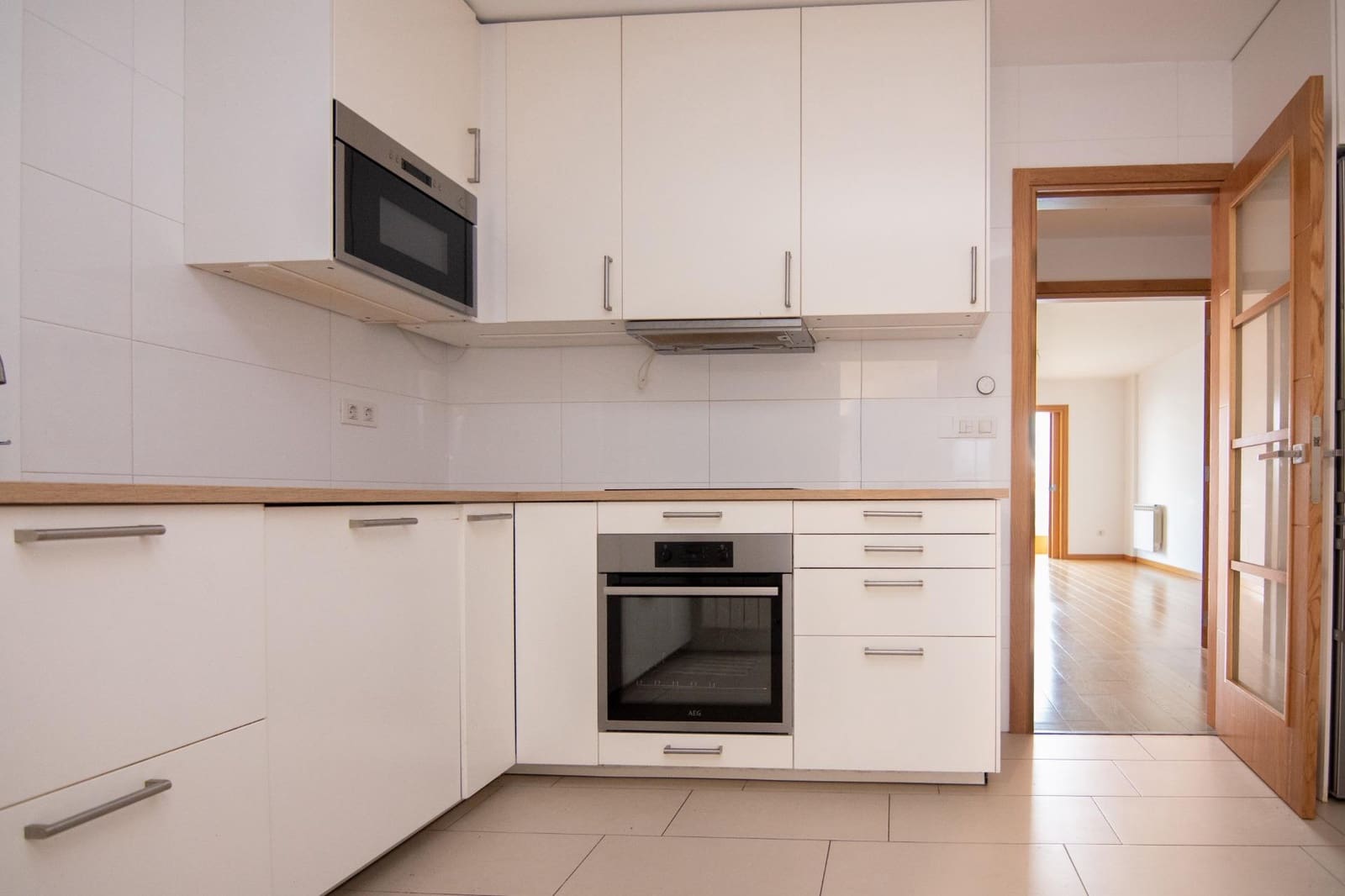 3 bedroom Flat for sale in A Coruna city with garage - € 450,000 (Ref: 9674432)