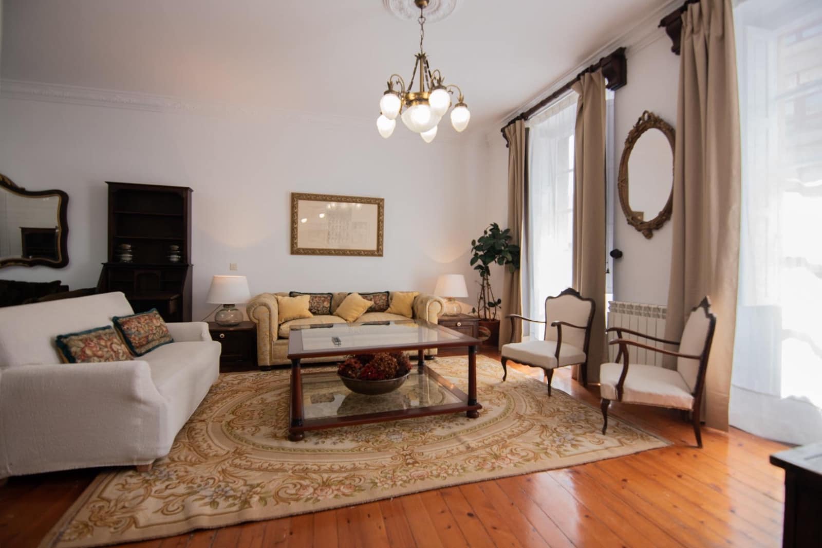 3 bedroom Flat for rent in A Coruna city - € 1,400 (Ref: 9686741)