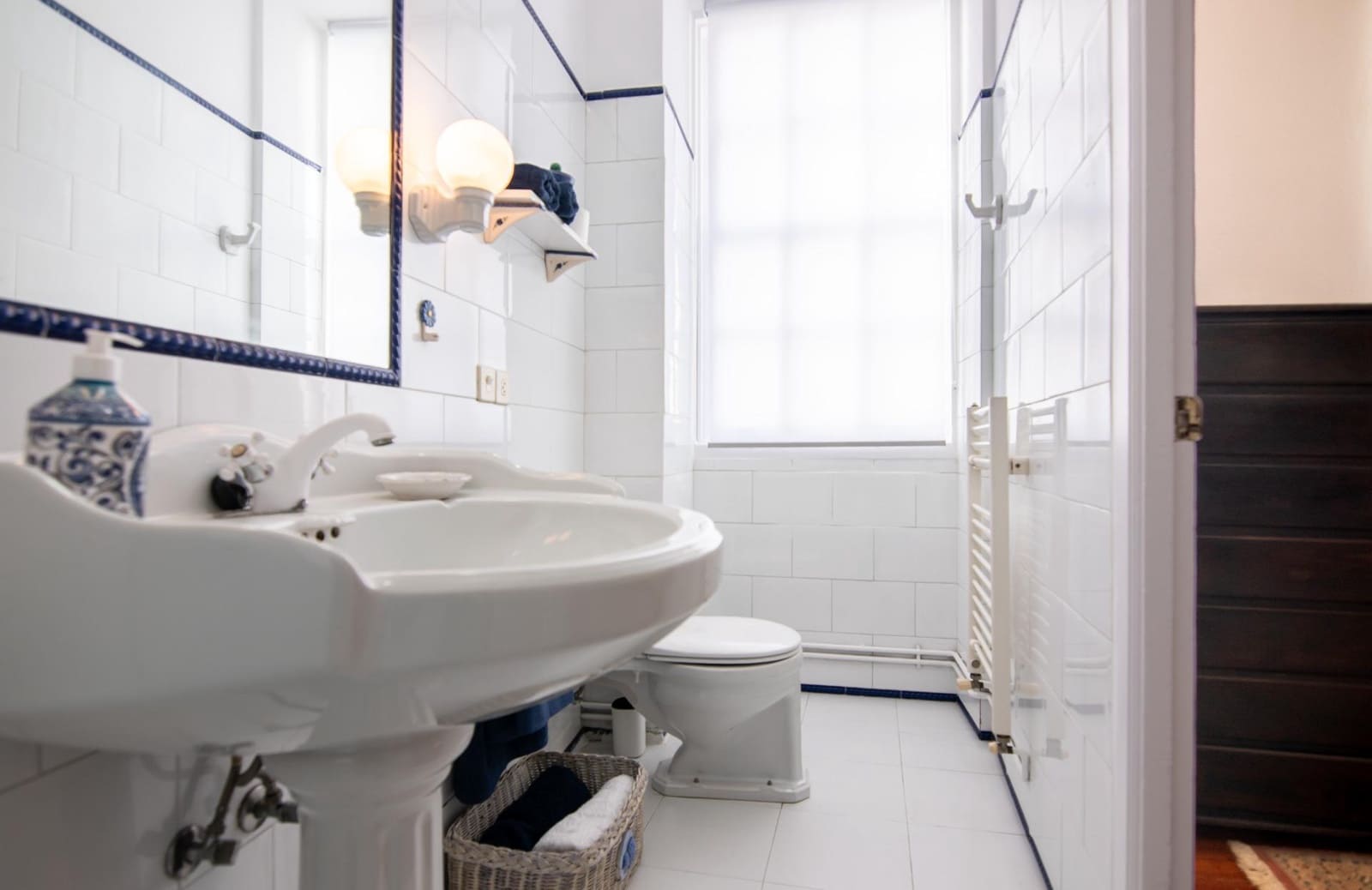 3 bedroom Flat for rent in A Coruna city - € 1,400 (Ref: 9686741)