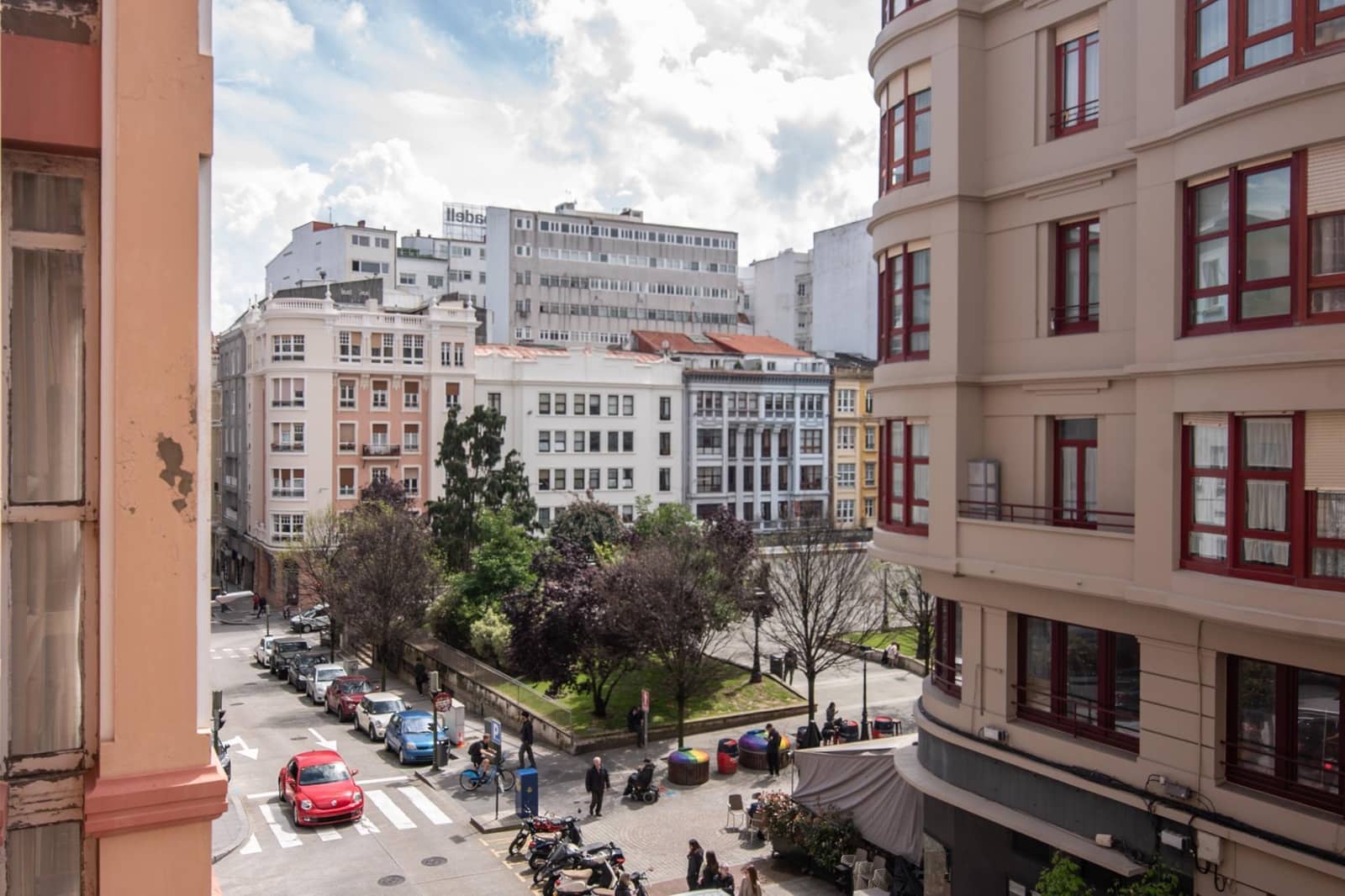 3 bedroom Flat for rent in A Coruna city - € 1,400 (Ref: 9686741)