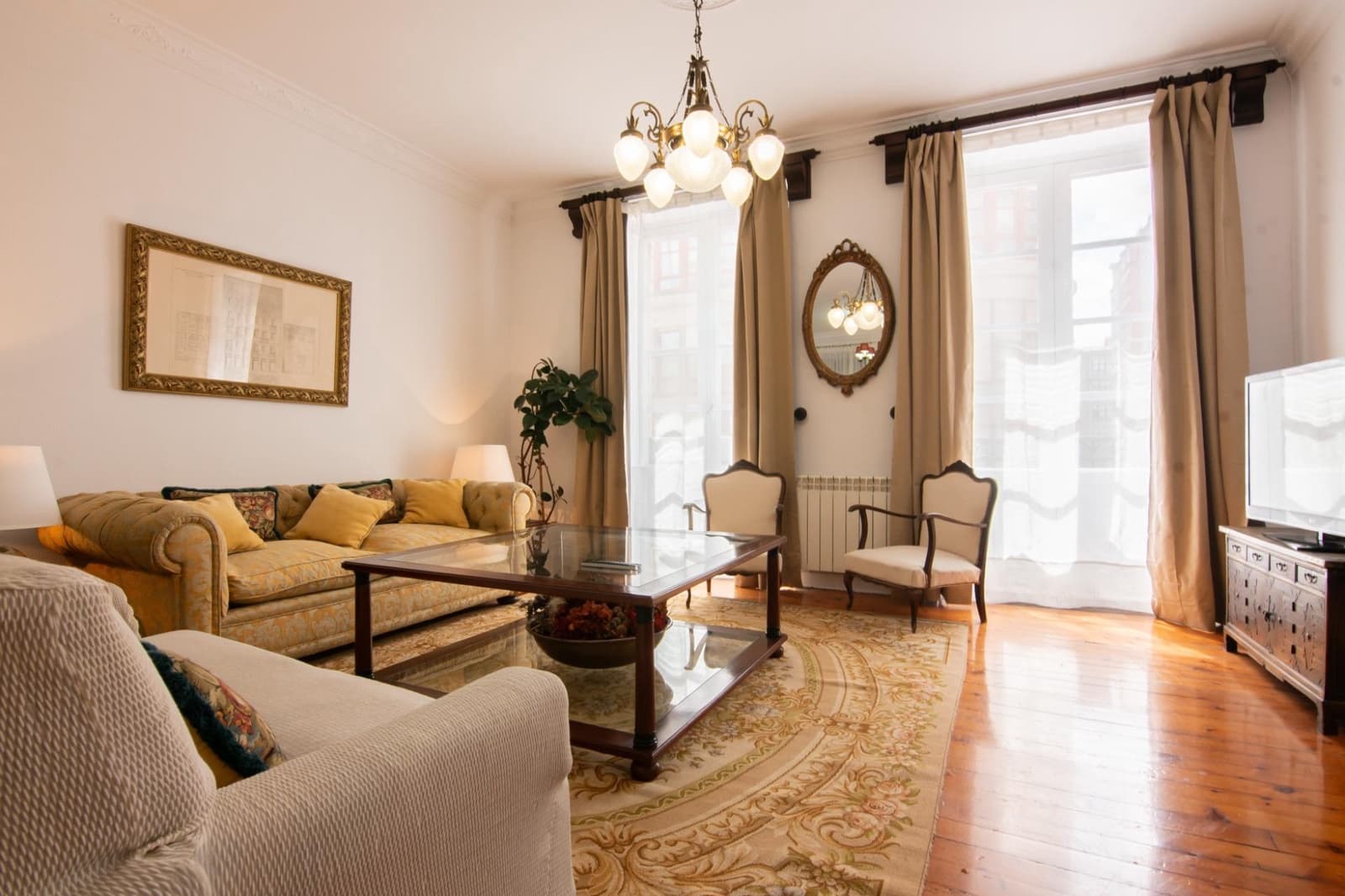 3 bedroom Flat for rent in A Coruna city - € 1,400 (Ref: 9686741)