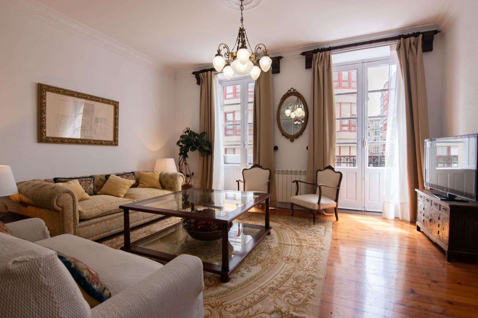 3 bedroom Flat for rent in A Coruna city - € 1,400 (Ref: 9686741)