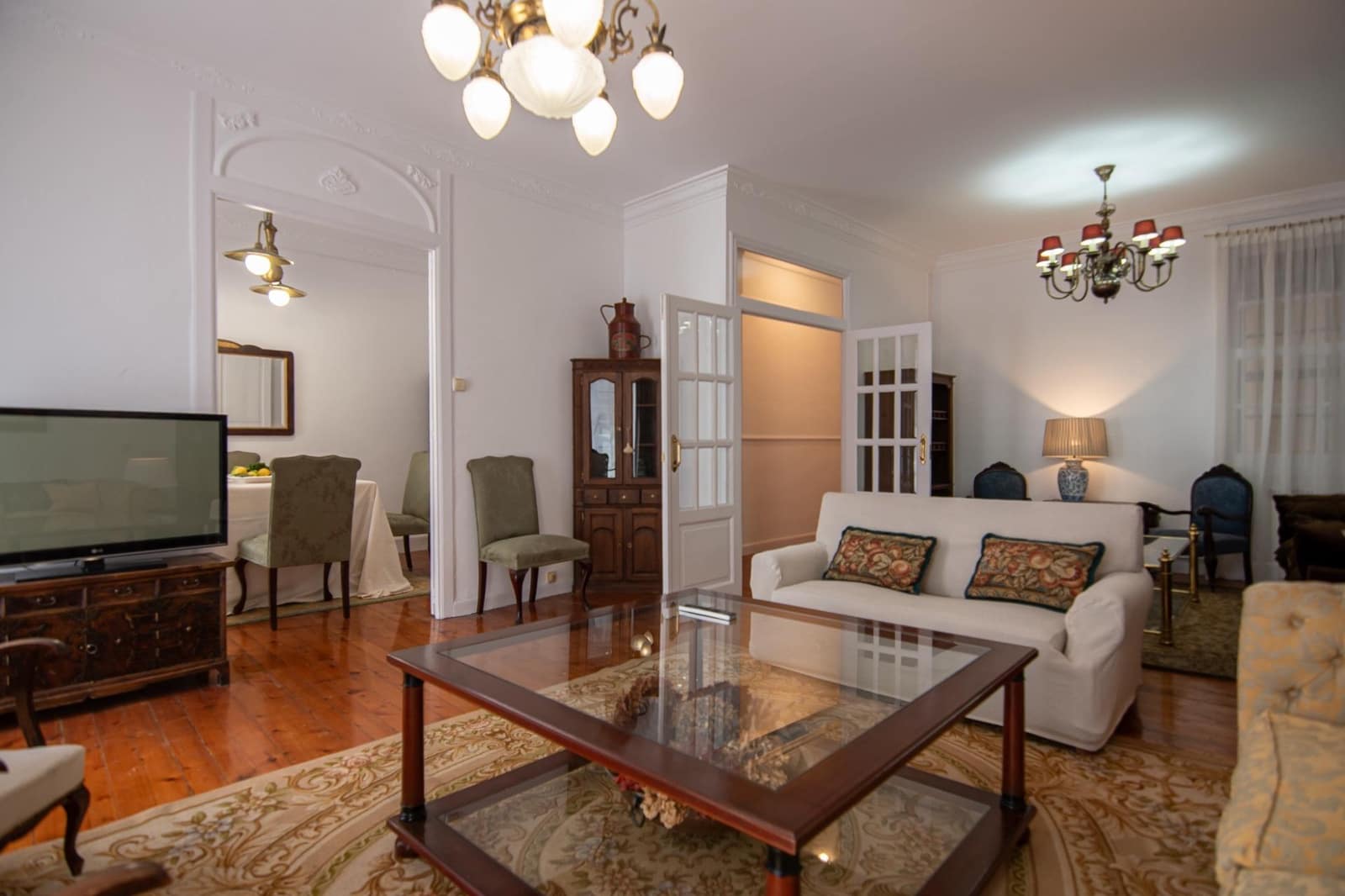 3 bedroom Flat for rent in A Coruna city - € 1,400 (Ref: 9686741)