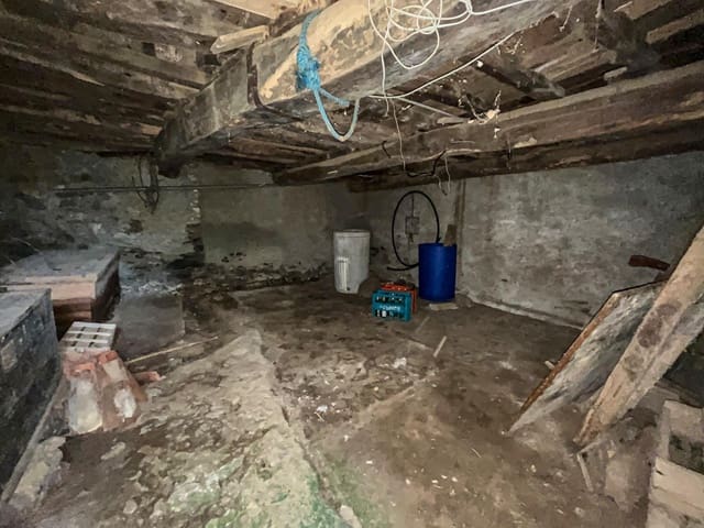 Ruin til salg i Cambre - € 194.000 (Ref: 9695487)