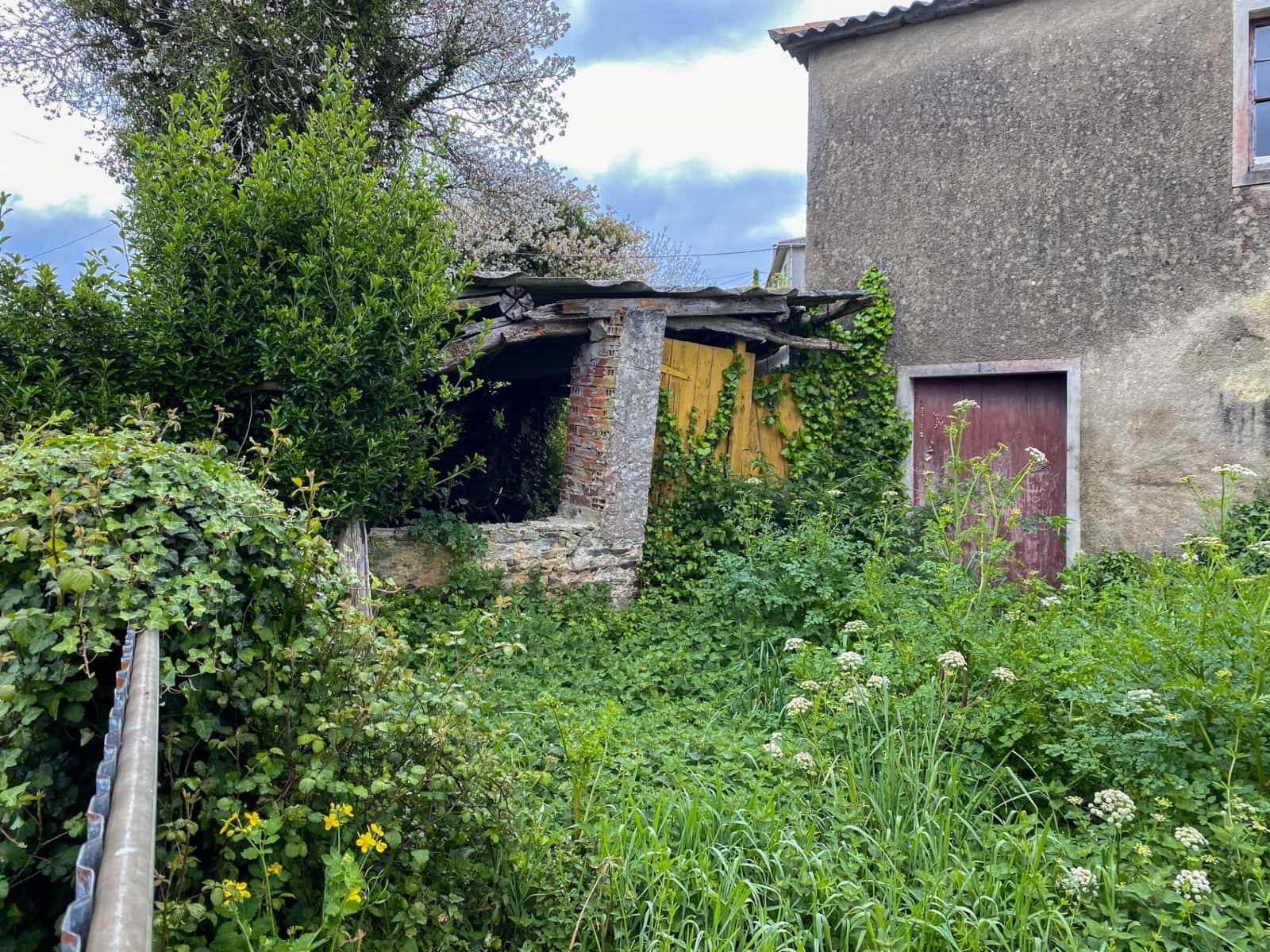 Ruin til salg i Cambre - € 194.000 (Ref: 9695487)