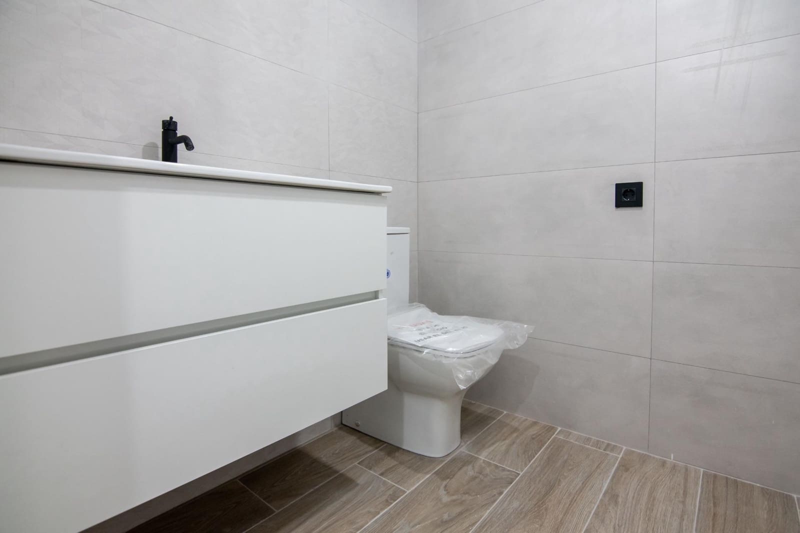 2 slaapkamer Flat te koop in A Coruna stad - € 298.000 (Ref: 9712133)